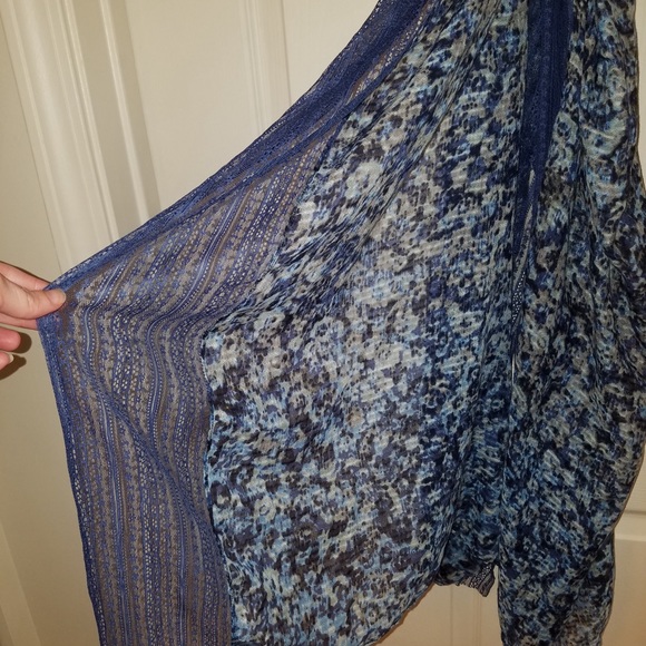 Scarf - Picture 2 of 3